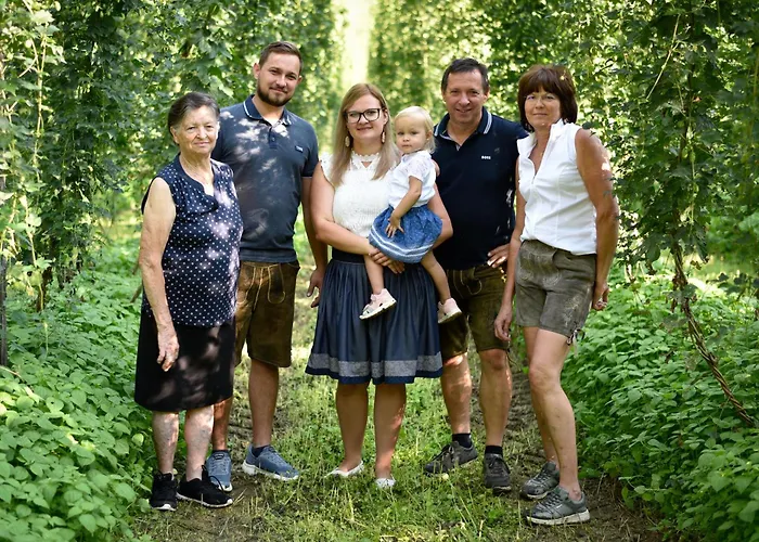 Hopfenhof Poscharnik مزرعة للإقامة ليوتسشاخ